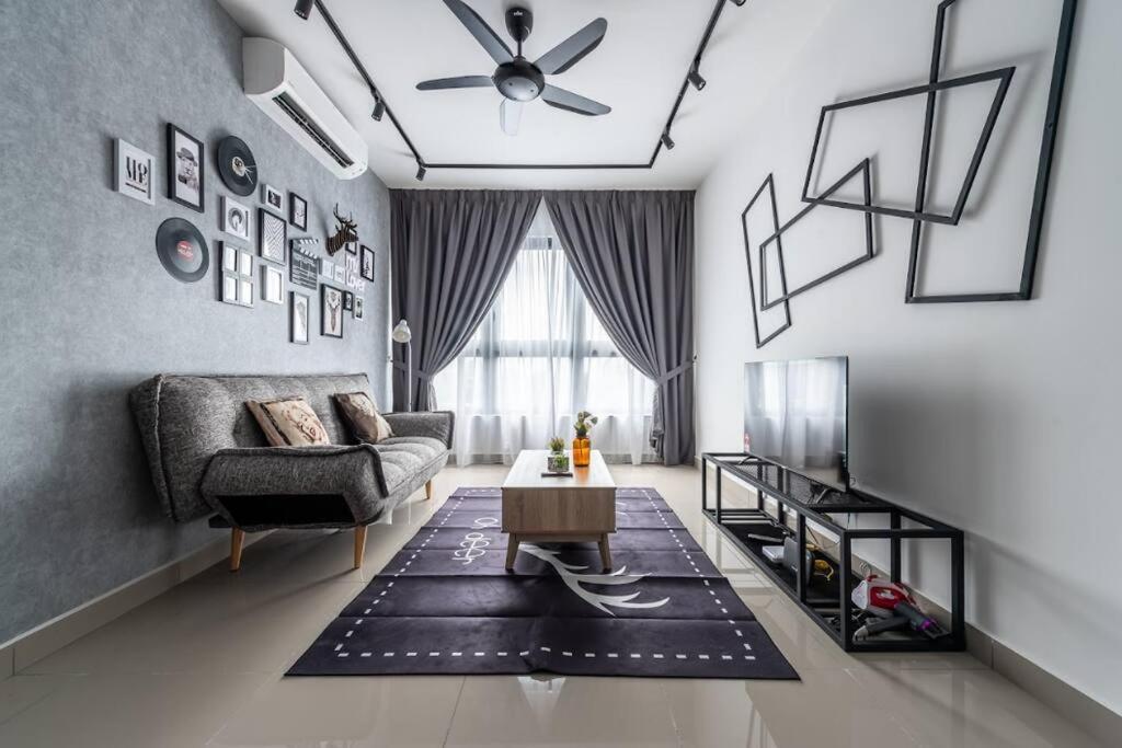 Pangsapuri M-vertica Sunway Velocity Cheras By Luvit *