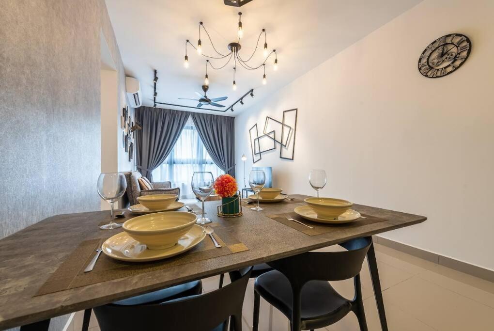 Pangsapuri M-vertica Sunway Velocity Cheras By Luvit