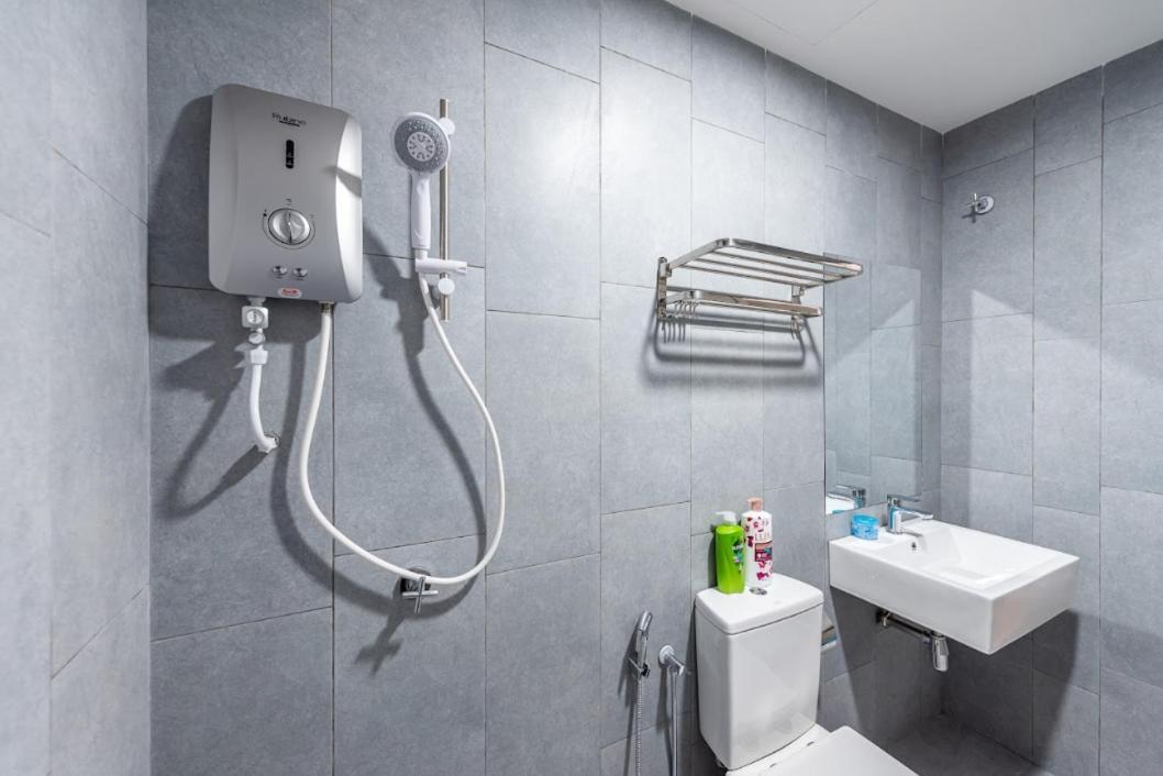 Pangsapuri M-vertica Sunway Velocity Cheras By Luvit Kuala Lumpur